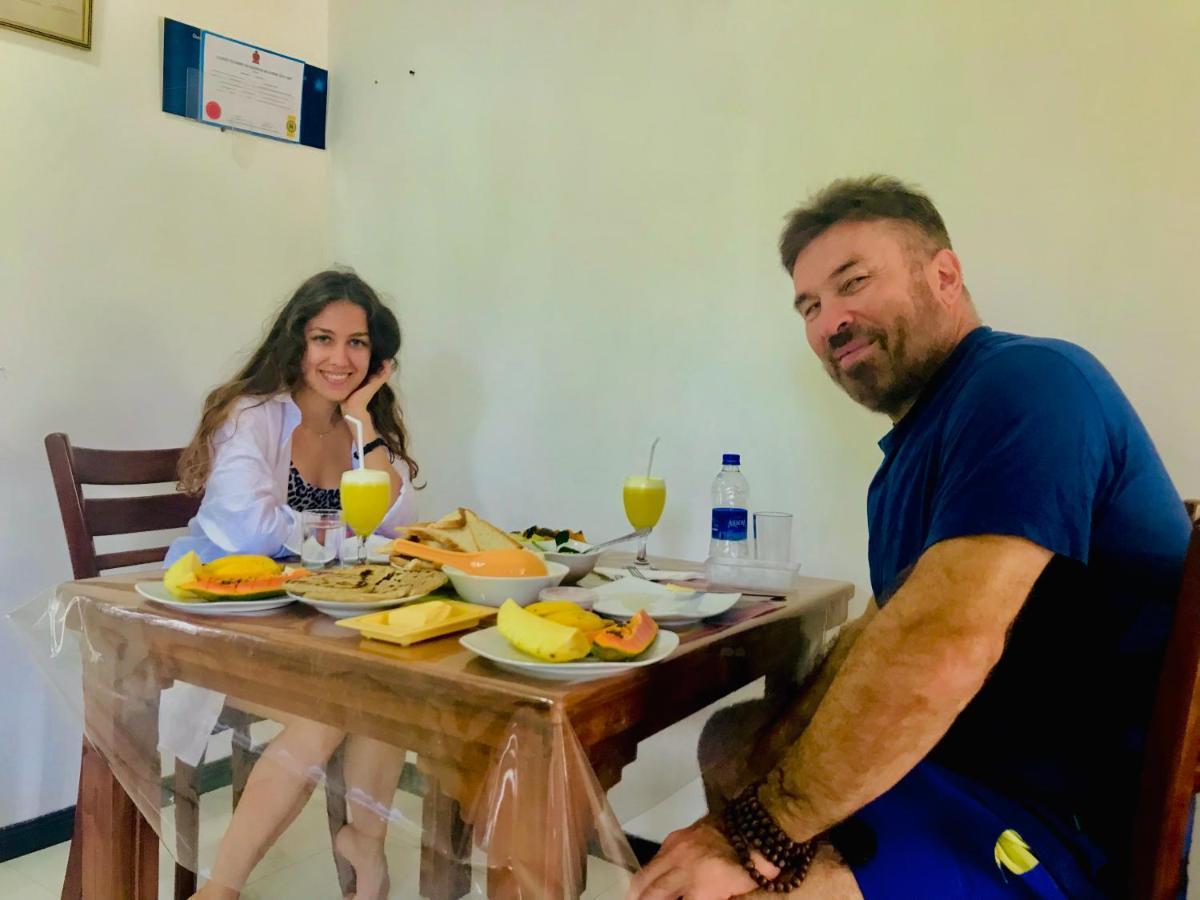 Sahana Sri Villa Bentota Bagian luar foto