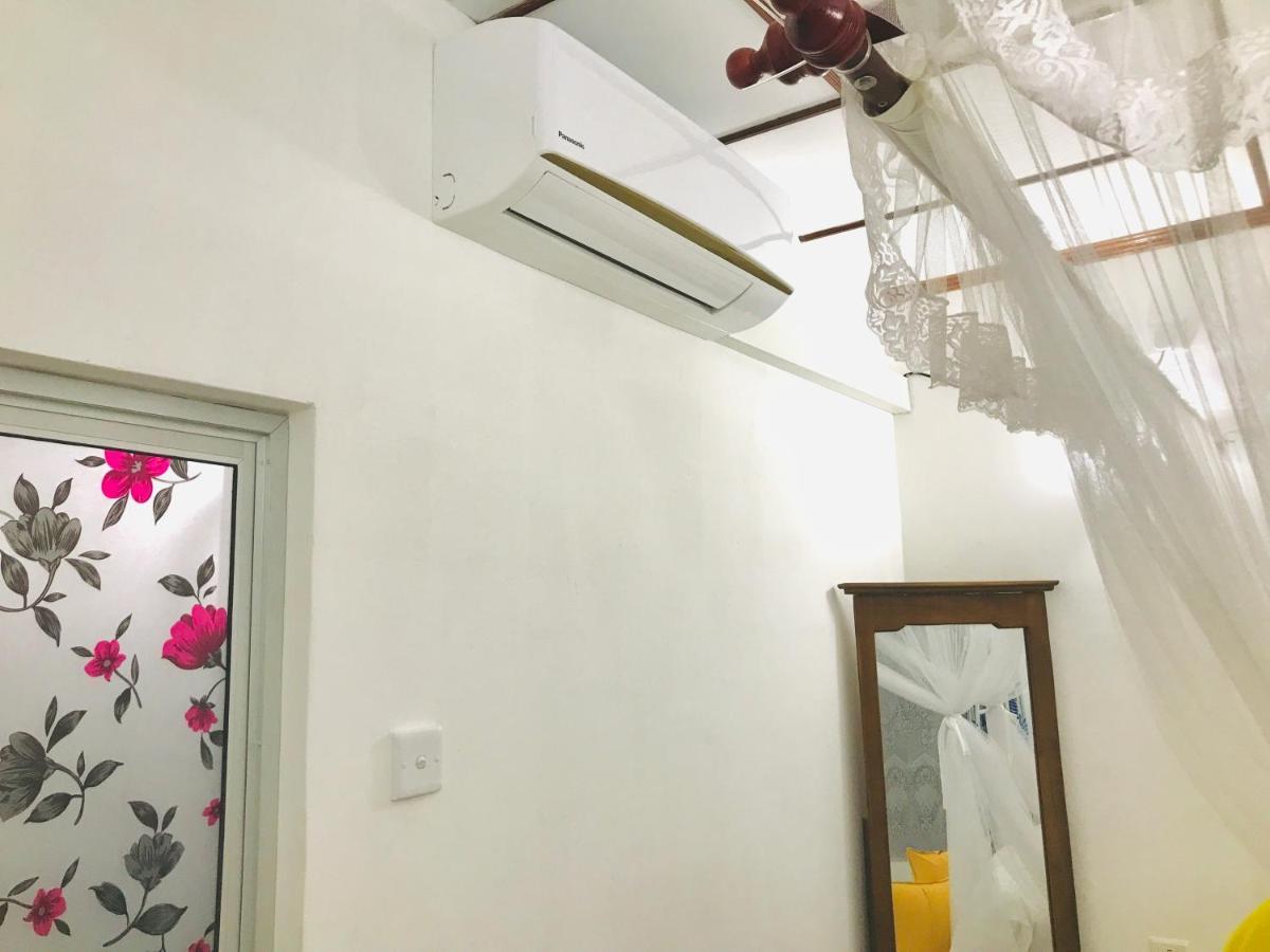 Sahana Sri Villa Bentota Bagian luar foto
