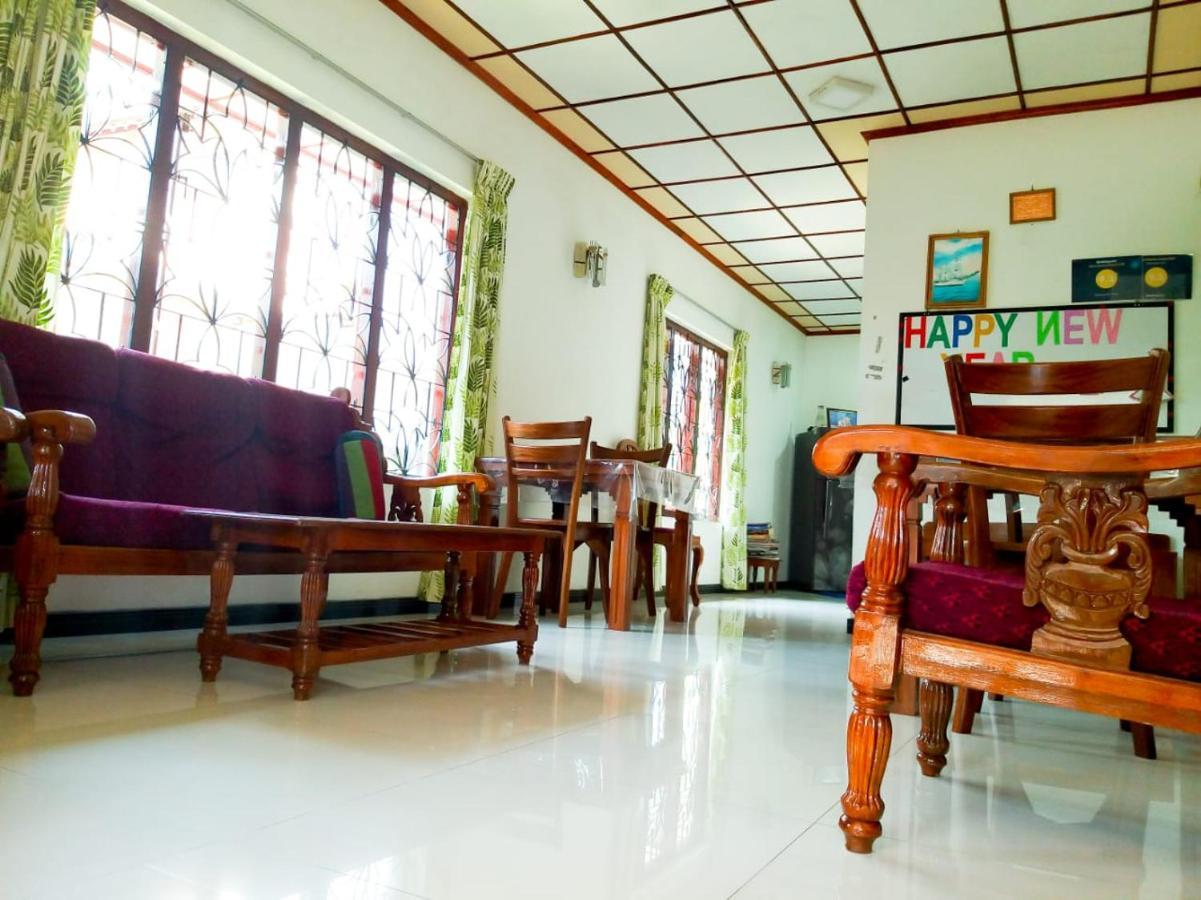 Sahana Sri Villa Bentota Bagian luar foto